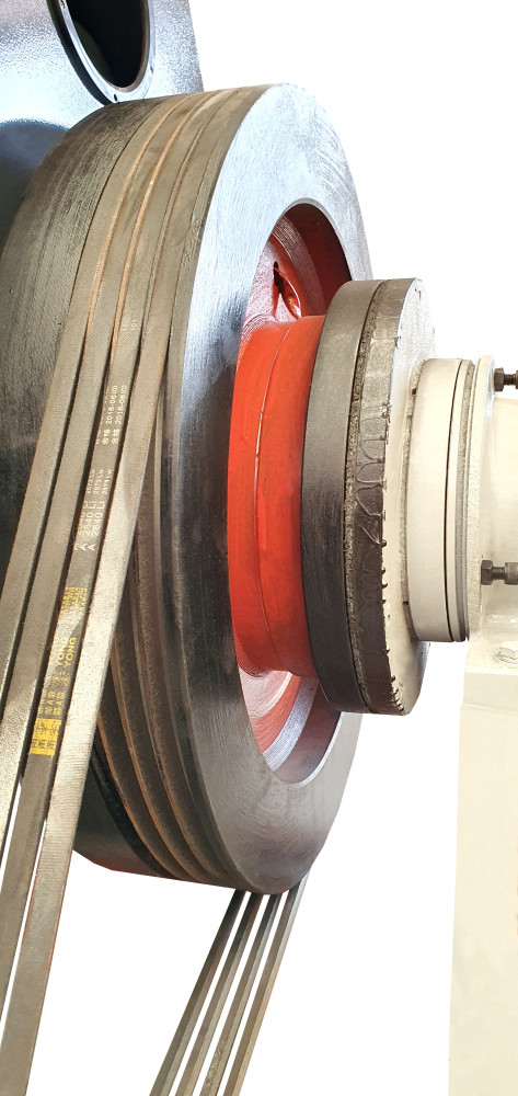 Máquina de Corte e Vinco PolyVinco - Correiras