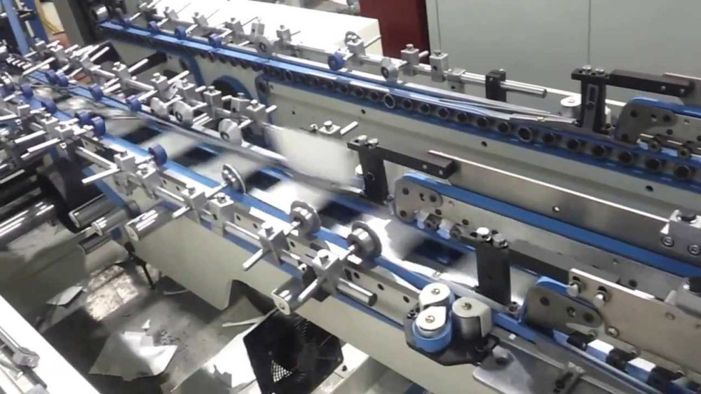 Diamond BFT - Dobradeira-Coladeira com Cola Lateral, Pre-Vinco e Fundo Automático