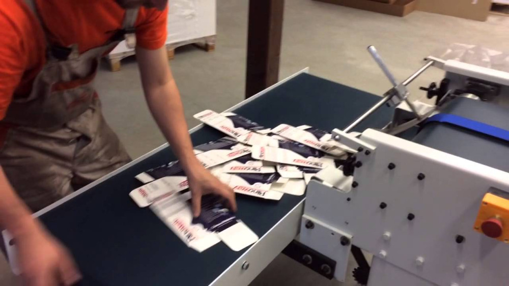 Diamond BFT - Dobradeira-Coladeira com Cola Lateral, Pre-Vinco e Fundo Automático