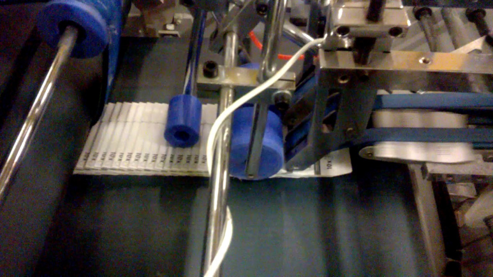 Diamond BFT - Dobradeira-Coladeira com Cola Lateral, Pre-Vinco e Fundo Automático